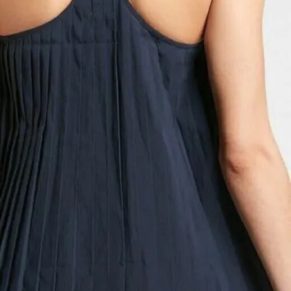 Athleta sojourn tank - navy blue small - Picture 2 of 7